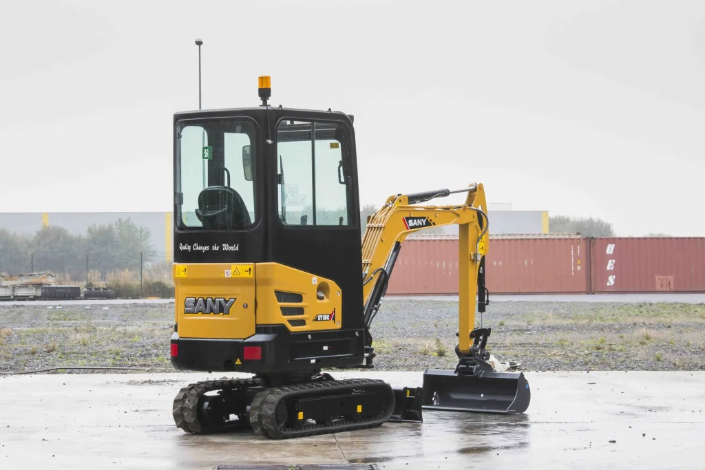 koparka SANY SY18C