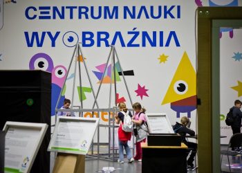 Centrum Nauki Wyobraźnia w Poznaniu i jego usługi dla rodzin oraz szkół [poradnik]