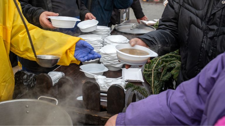 gdzie oddać jedzenie Poznań