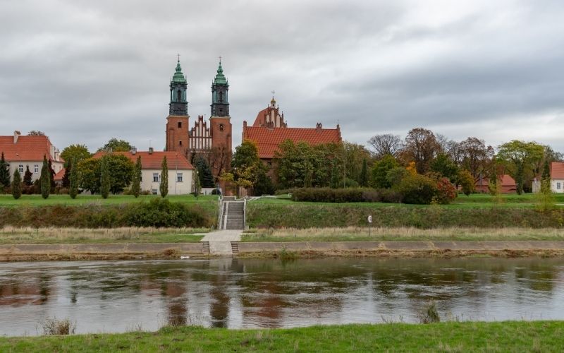Gdzie odpocząć w ciszy w Poznaniu Praktyczny przewodnik po miejscach i zasadach