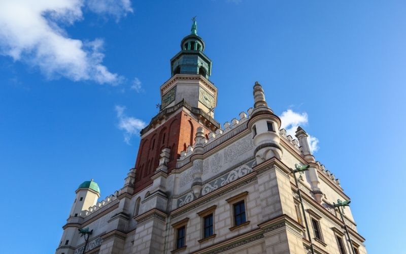 Archidiecezja pozwała 14-latkę z Osiedla Maltańskiego. Spór o ponad 17 tys. zł