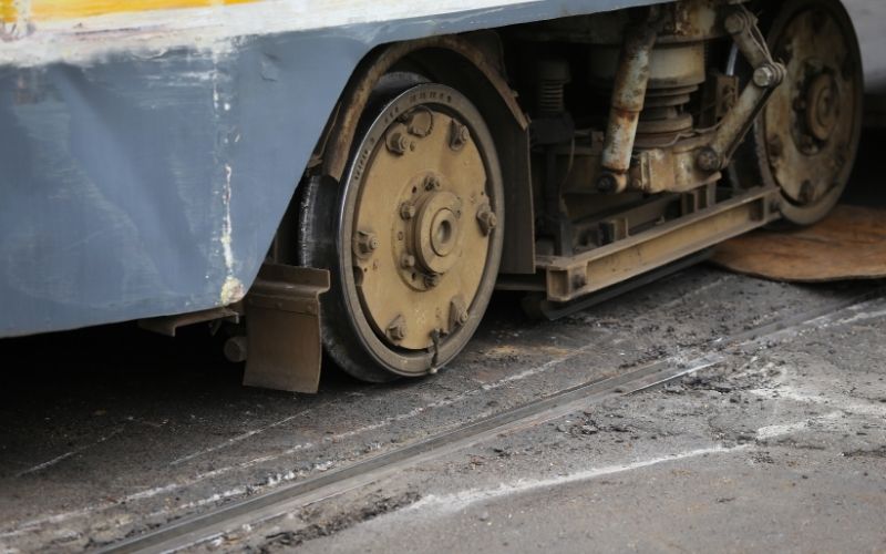Tramwaj wykoleił się na węźle Kórnicka w Poznaniu. Pięć linii skierowano objazdami